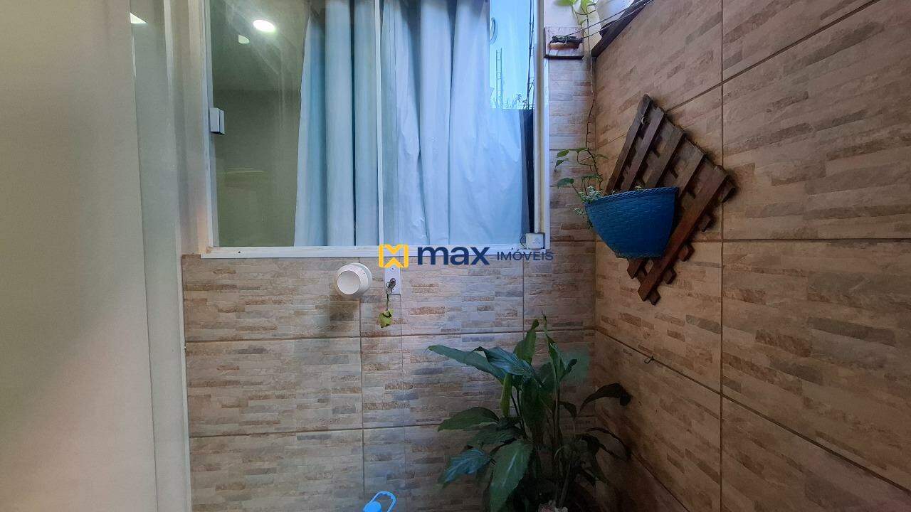Apartamento à venda no Espinheiros: Área externa