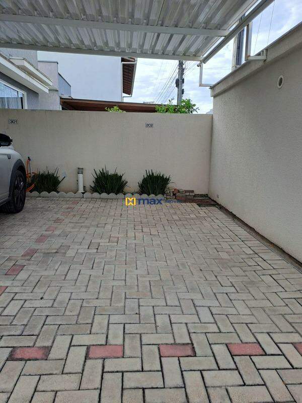 Apartamento para aluguel no Gravatá: Vaga de garagem