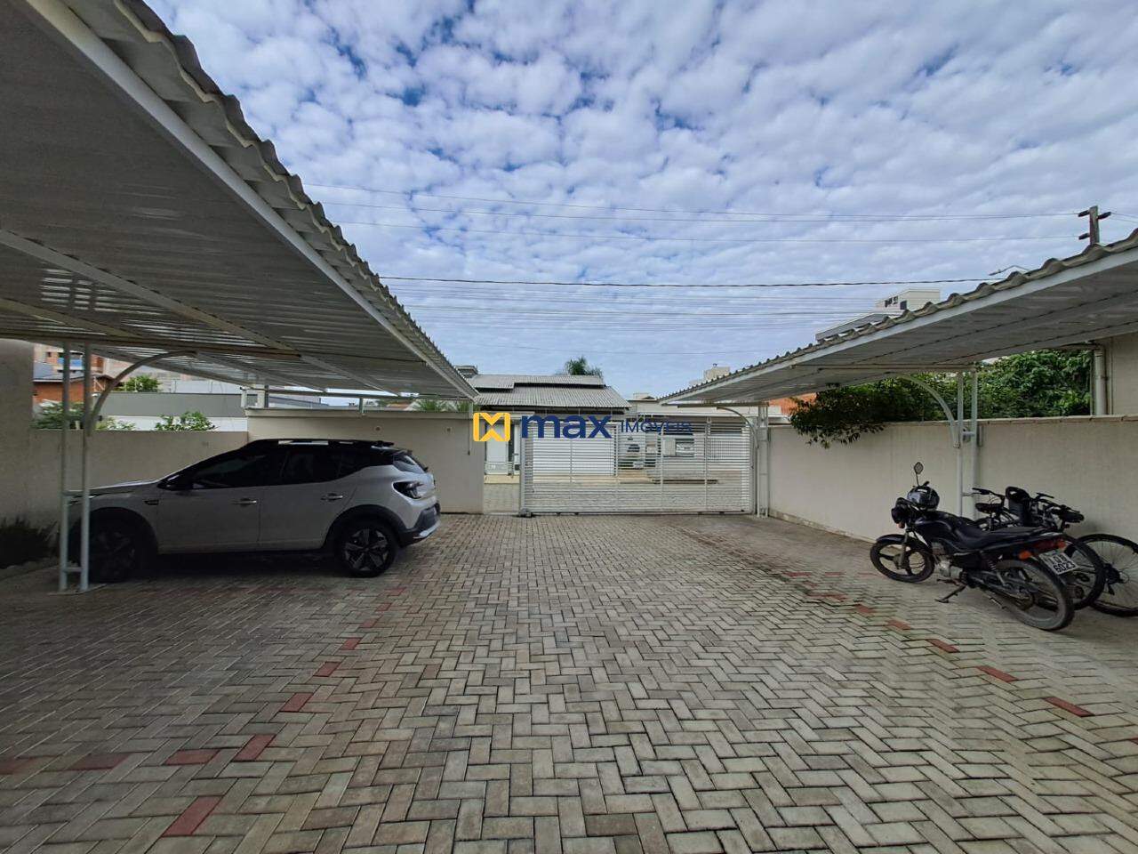 Apartamento para aluguel no Gravatá: Pátio