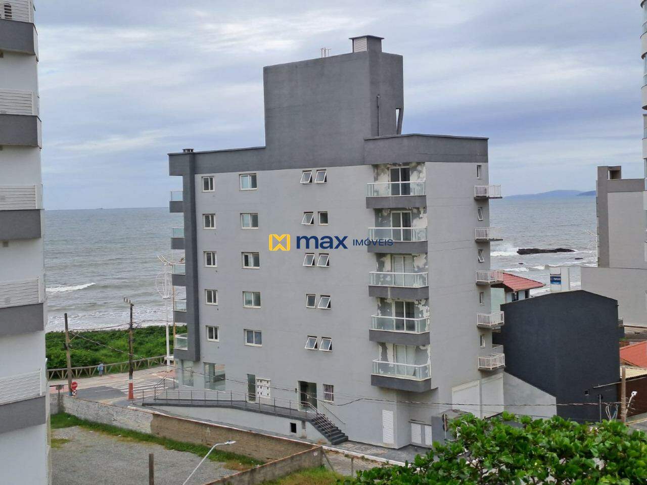 Apartamento para aluguel no Gravatá: Sacada vista mar