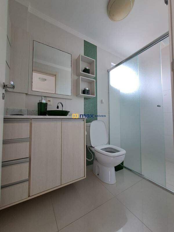 Apartamento para aluguel no Gravatá: Banheiro Suite