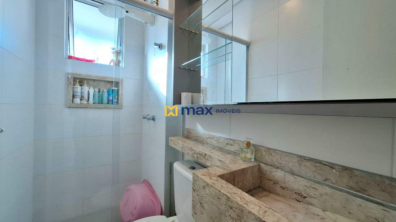 Apartamento para aluguel no São João: Banheiro social