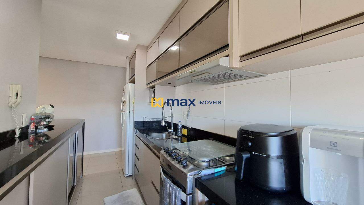 Apartamento para aluguel no São João: Cozinha