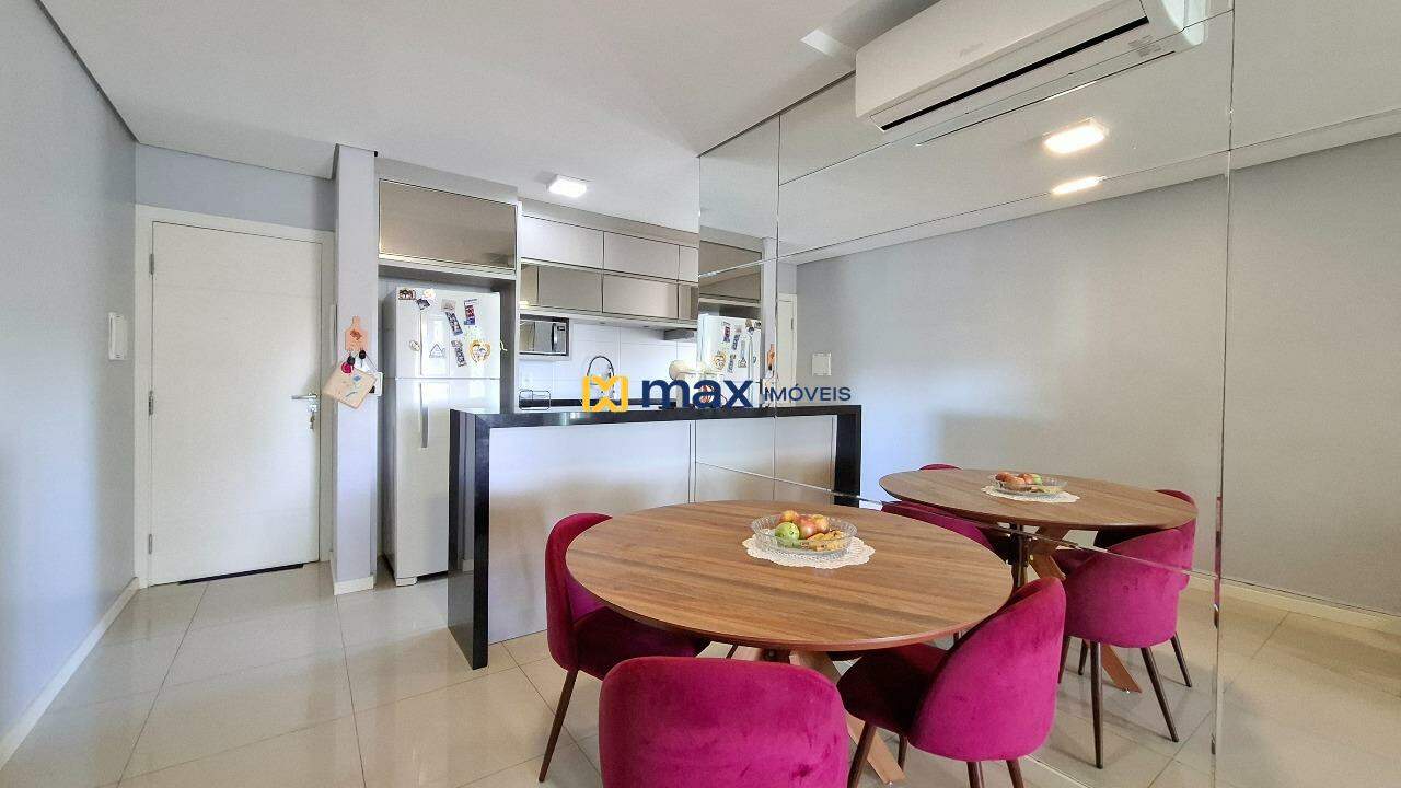 Apartamento para aluguel no São João: Living integrado