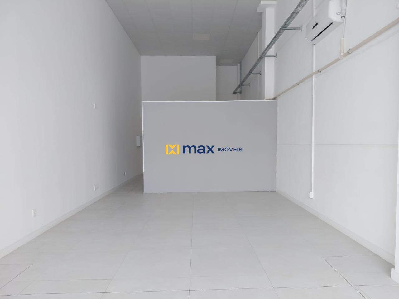 Sala para aluguel no Centro: