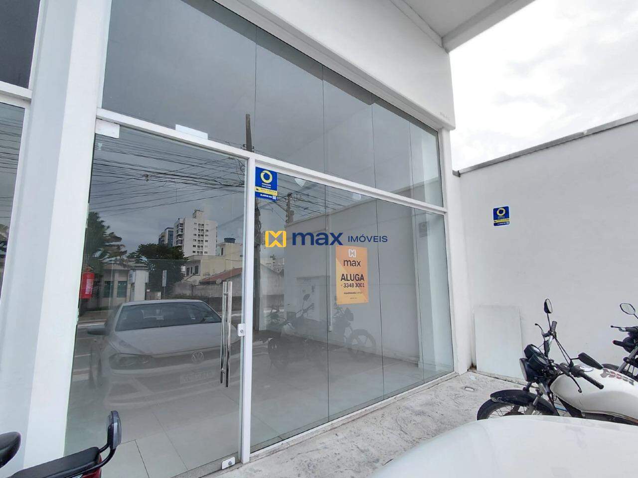 Sala para aluguel no Centro: 