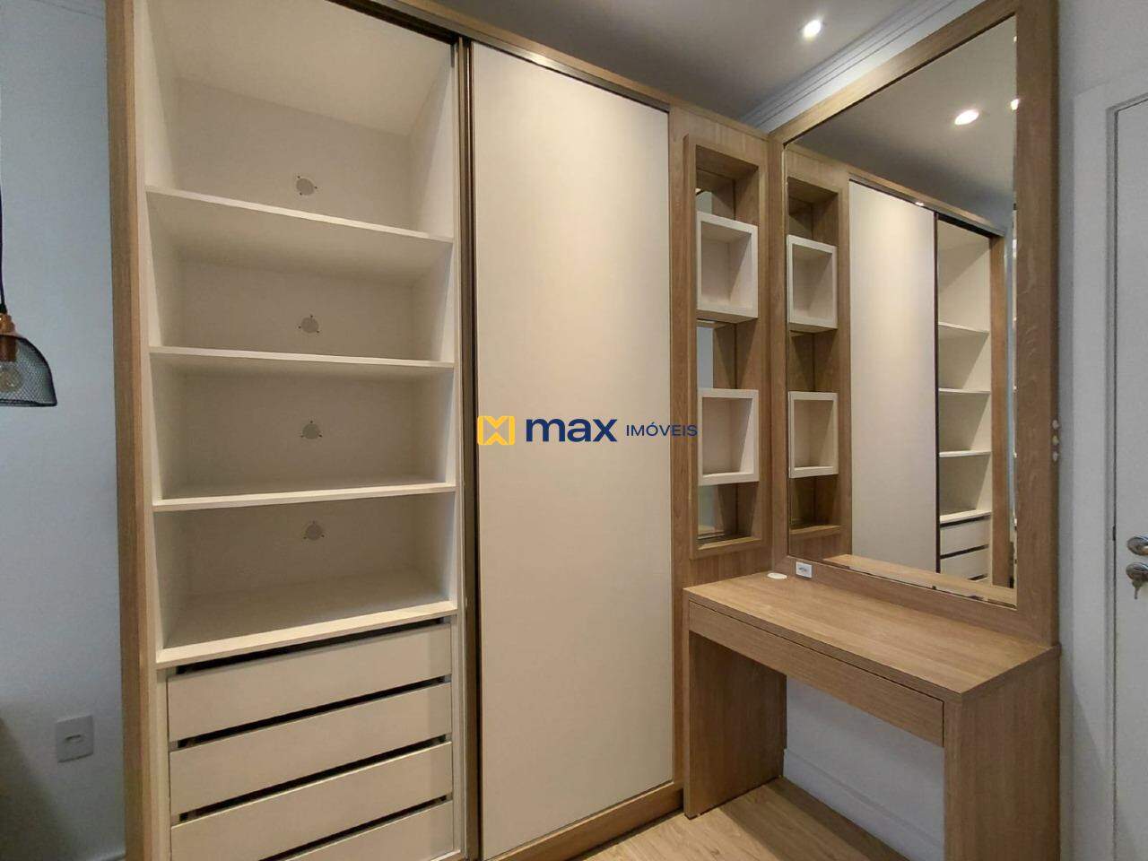 Apartamento para aluguel no Centro: 