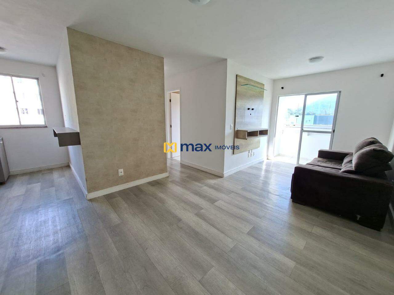 Apartamento para aluguel no Espinheiros: sala de estar/jantar e cozinha