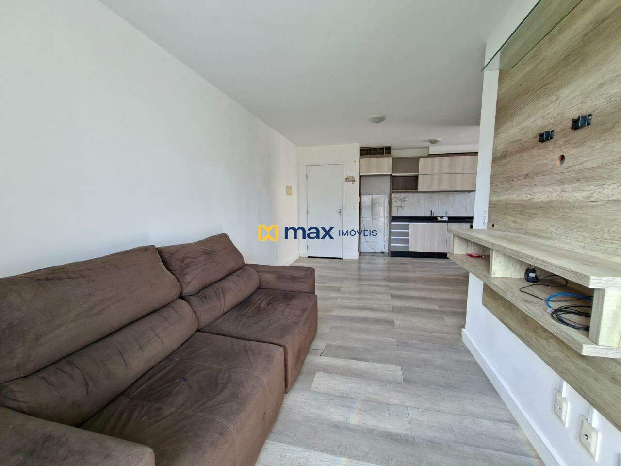 Apartamento para aluguel no Espinheiros: sala de estar/jantar e cozinha