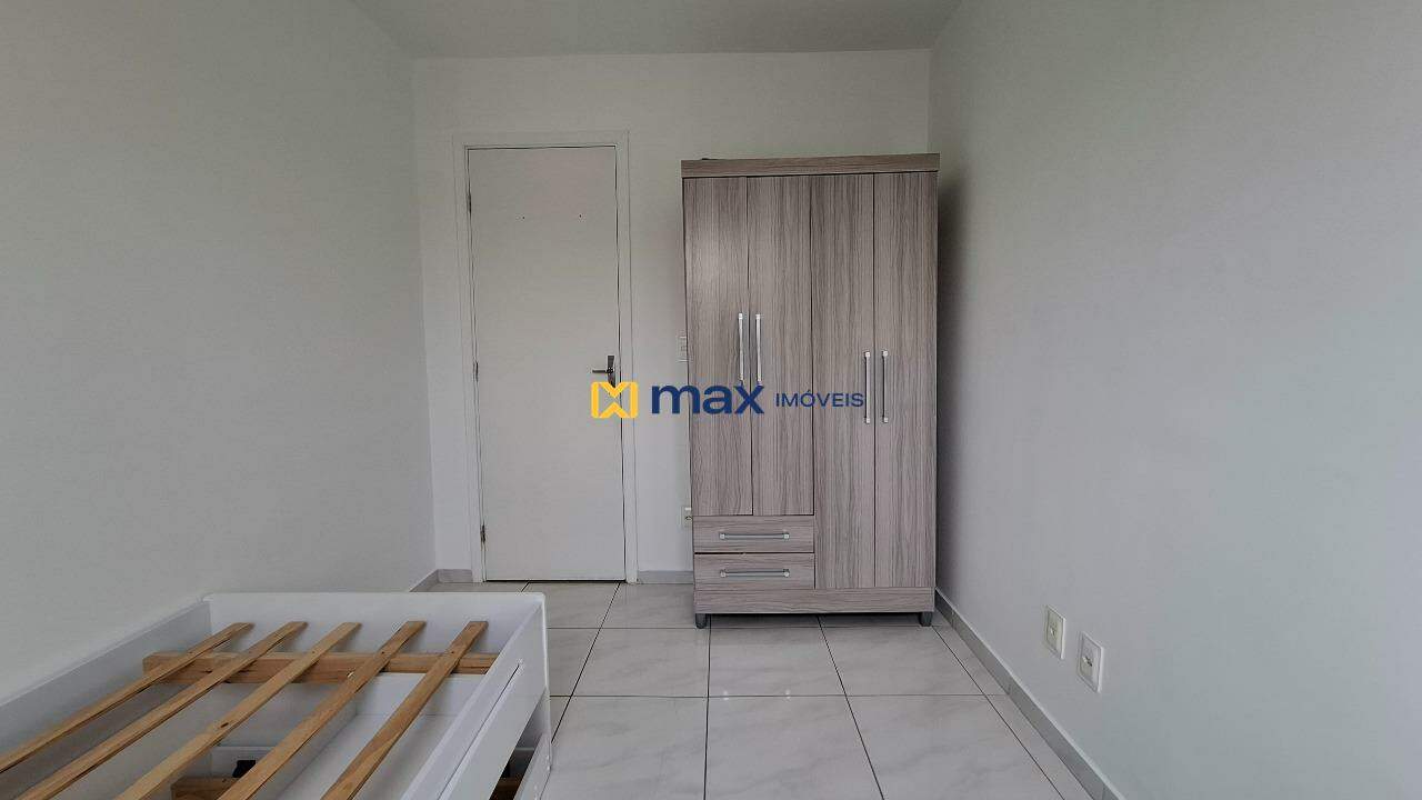 Apartamento à venda no Espinheiros: Dormitório
