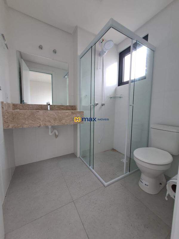 Apartamento para aluguel no Centro: Banheiro suite