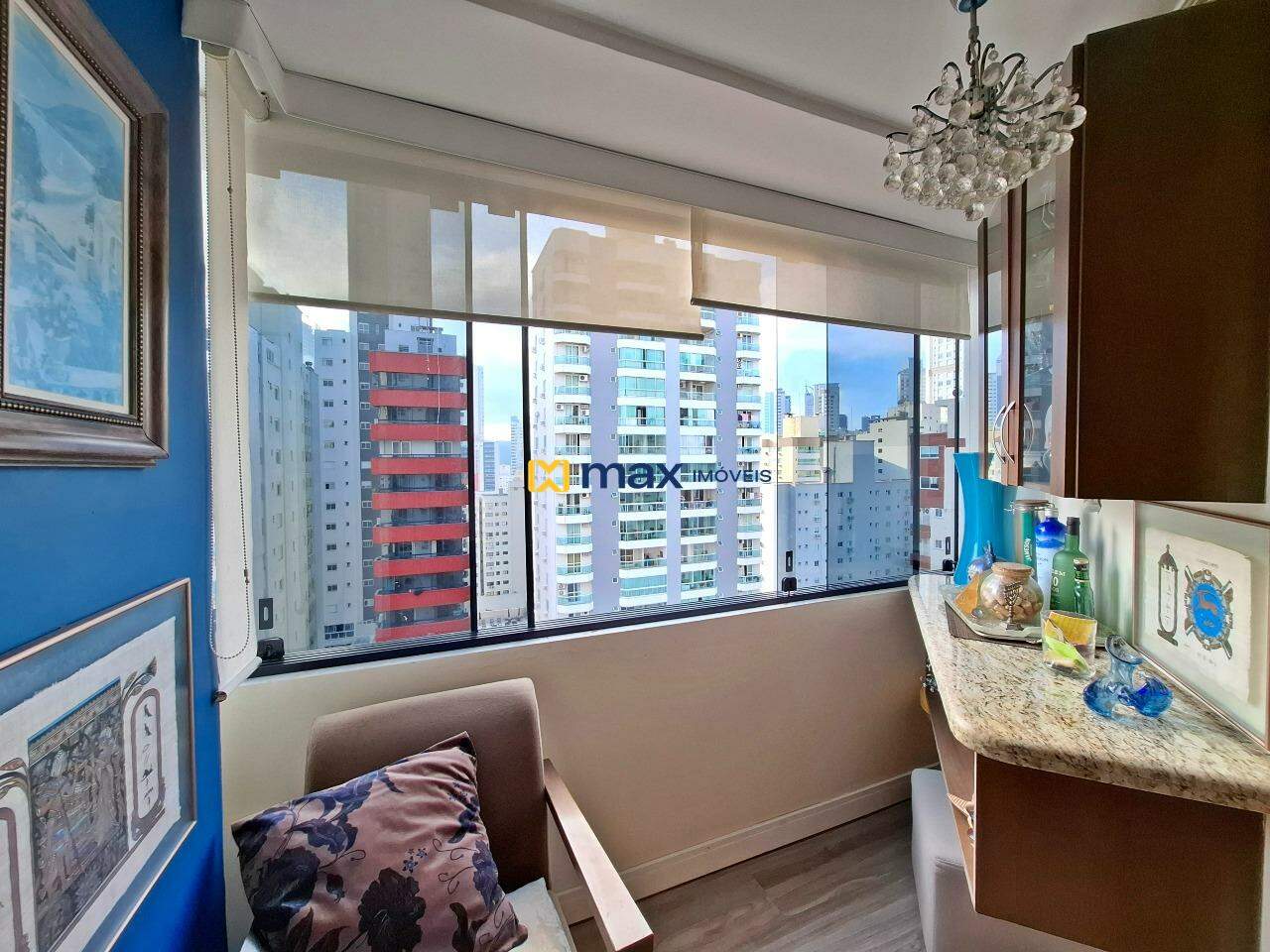 Apartamento à venda no Centro: sacada / sala