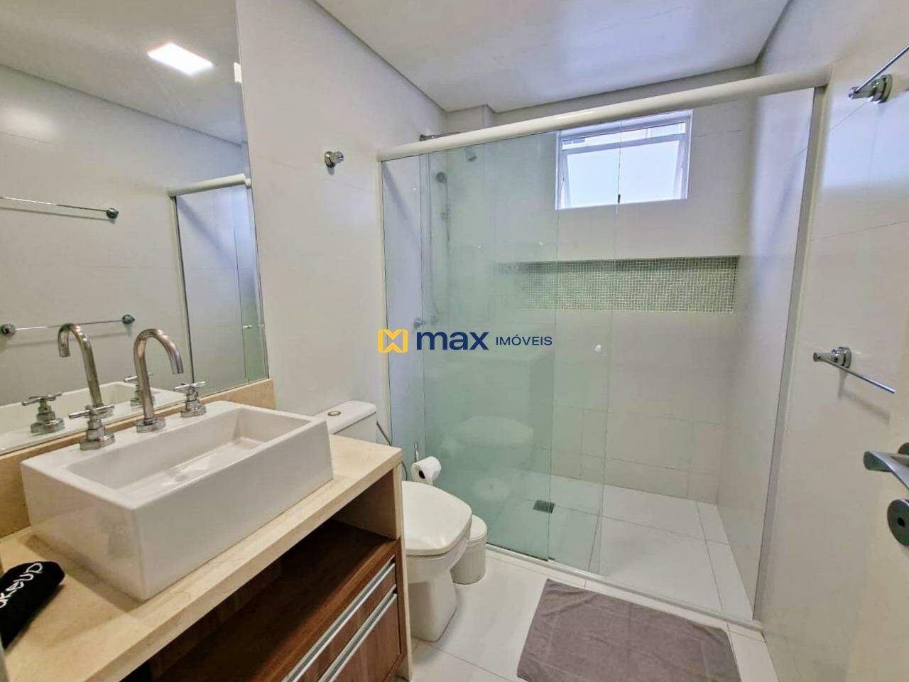 Apartamento para aluguel no Centro: Banheiro Suíte