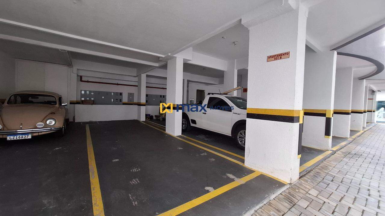 Apartamento para aluguel no Praia Brava de Itajaí: Garagem