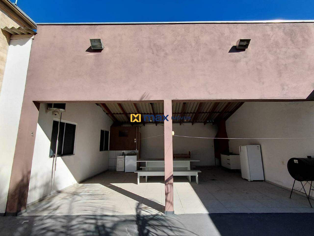 Casa para aluguel no Meia Praia: