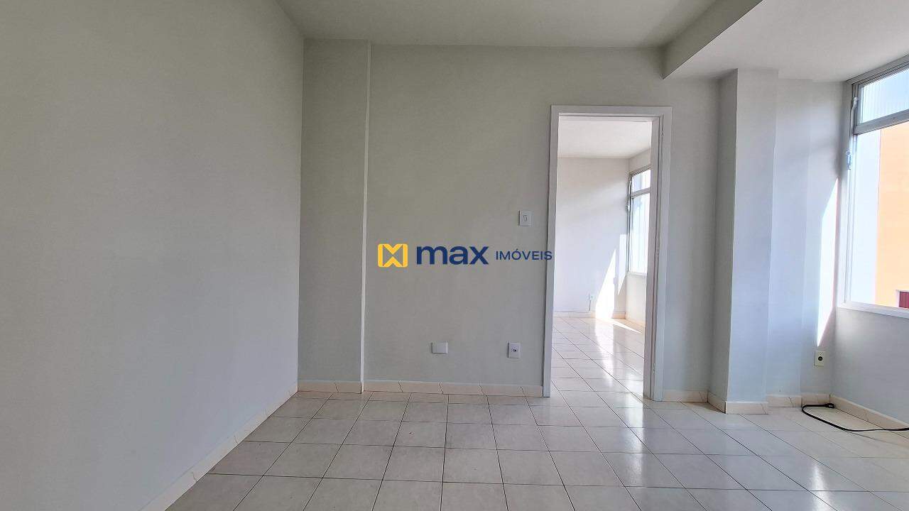 Sala à venda no Centro: Sala