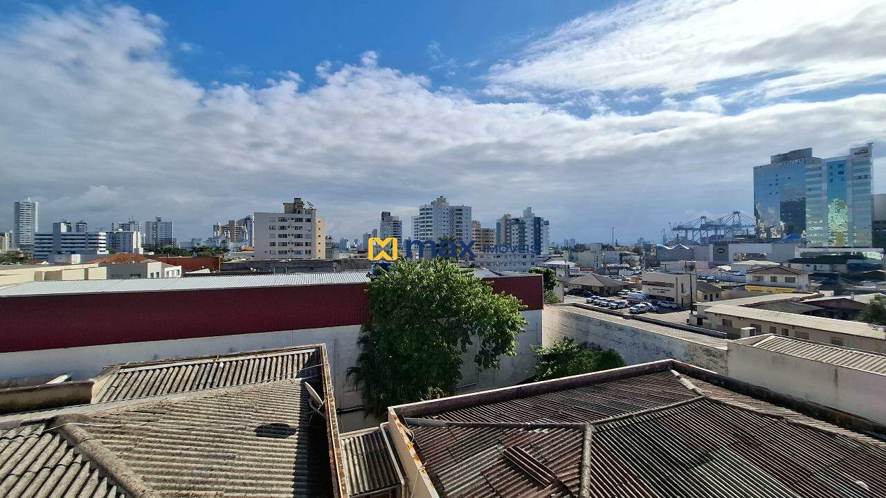 Sala à venda no Centro: Vista