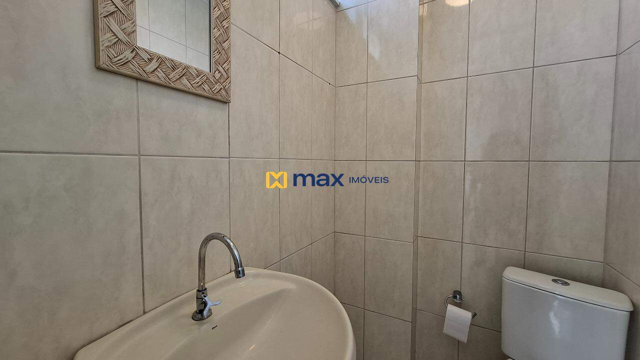 Sala à venda no Centro: Lavabo
