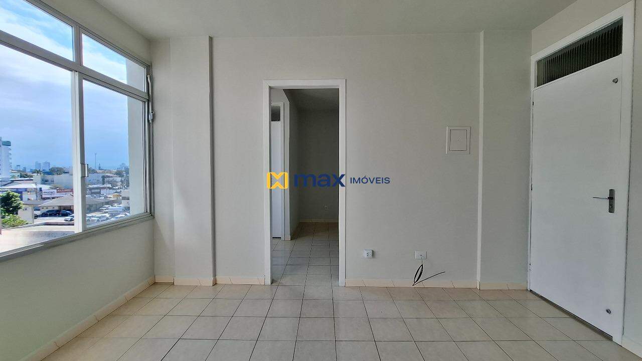 Sala à venda no Centro: Sala 2