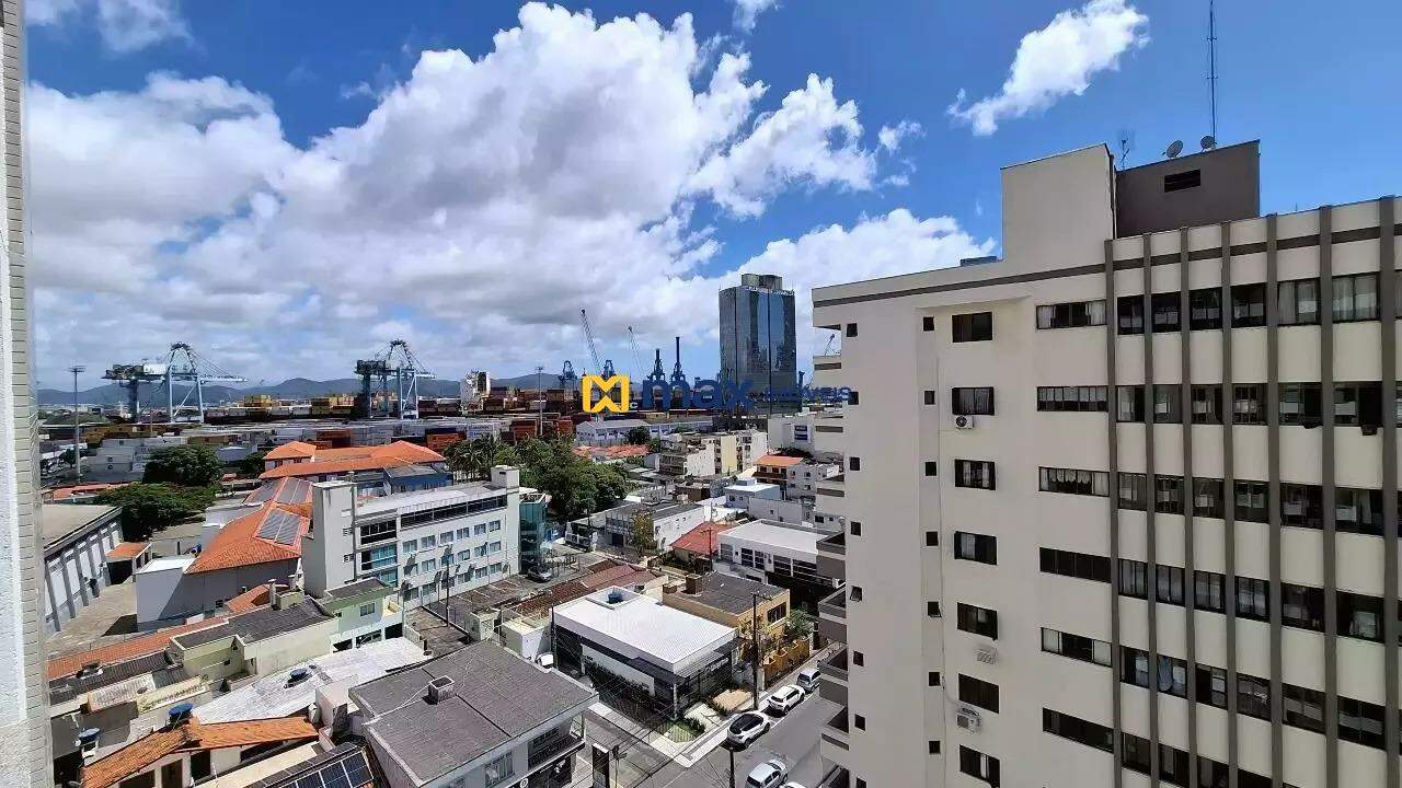 Sala à venda no Centro: Vista