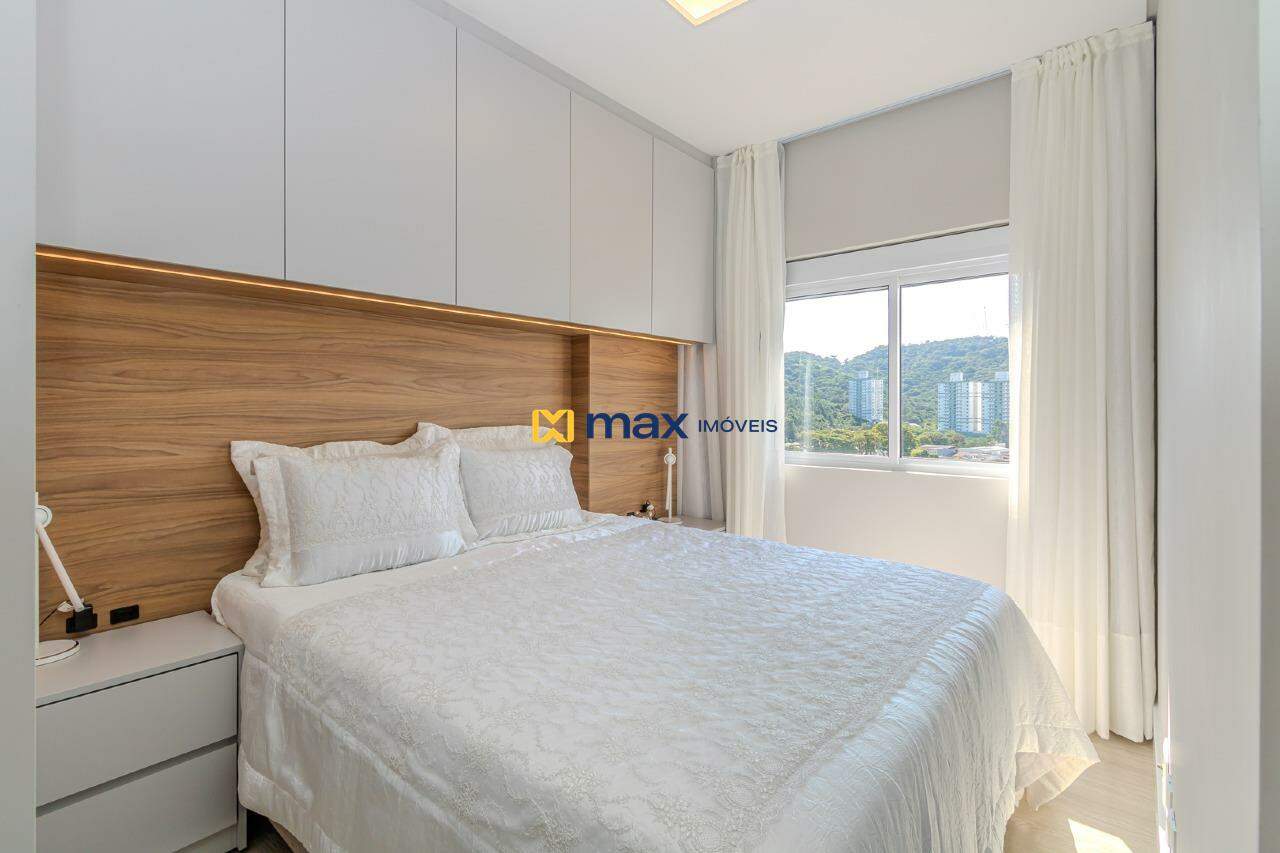 Apartamento à venda no Fazenda: Suíte