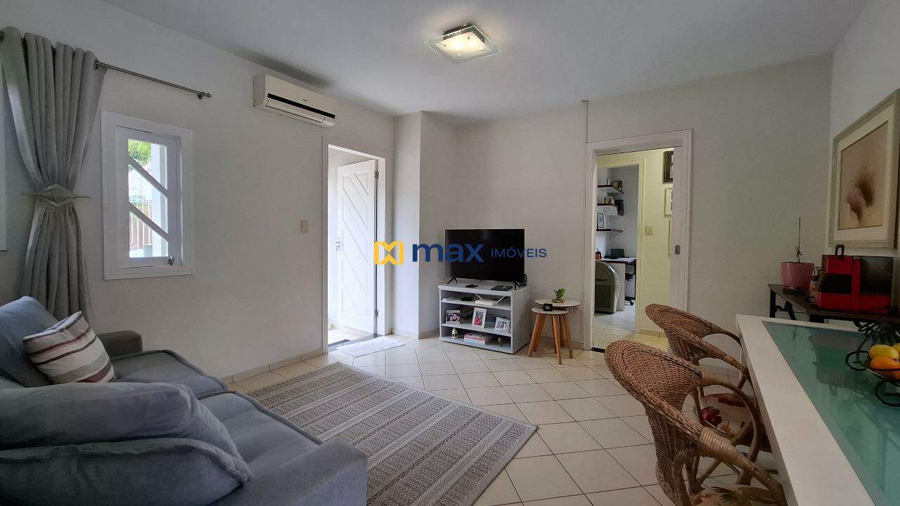 Casa à venda no Ressacada: Sala de estar