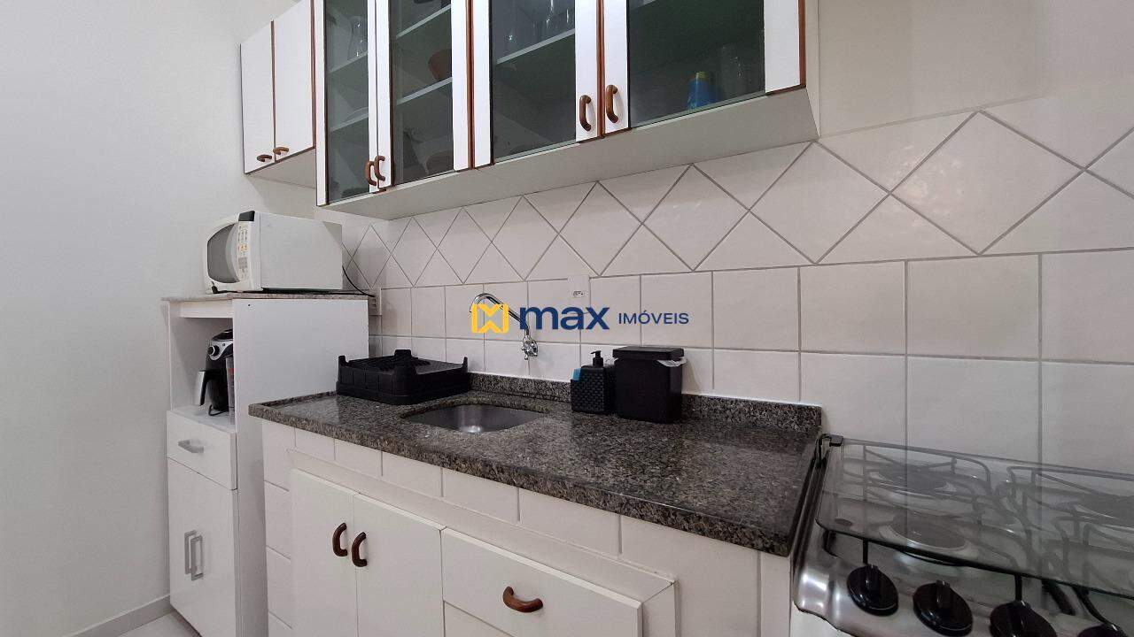 Casa à venda no Ressacada: Cozinha - Edícula