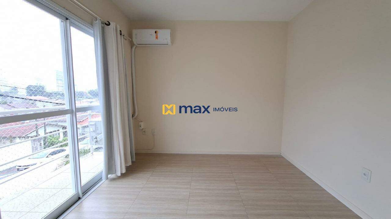 Apartamento para aluguel no Fazenda: Dormitório