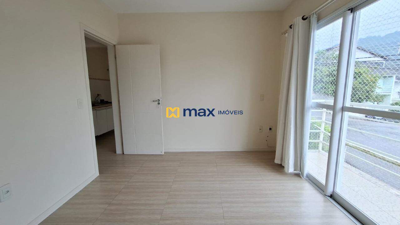 Apartamento para aluguel no Fazenda: Dormitório