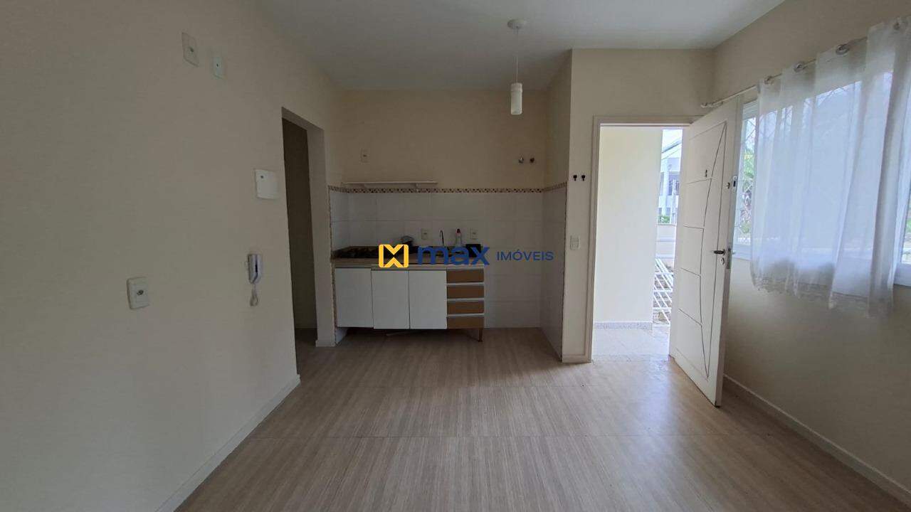Apartamento para aluguel no Fazenda: Sala de estar/jantar e cozinha