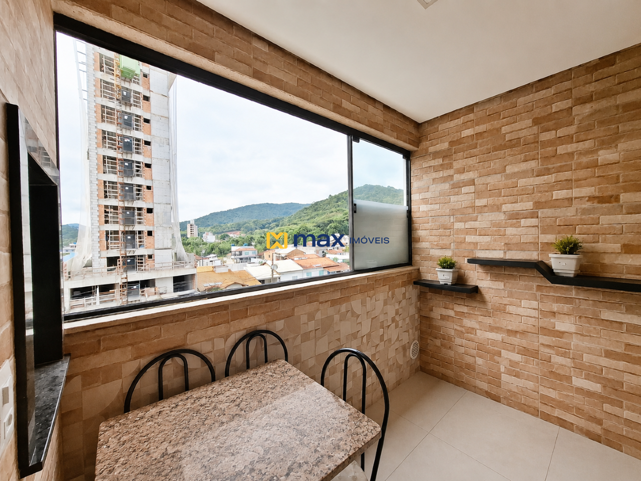 Apartamento à venda no São Francisco De Assis: Sacada