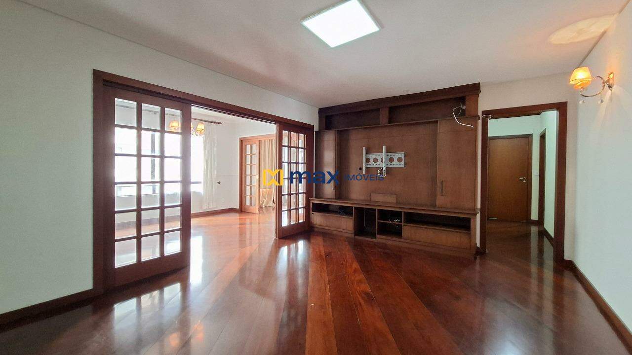 Apartamento à venda no Centro: Sala de estar