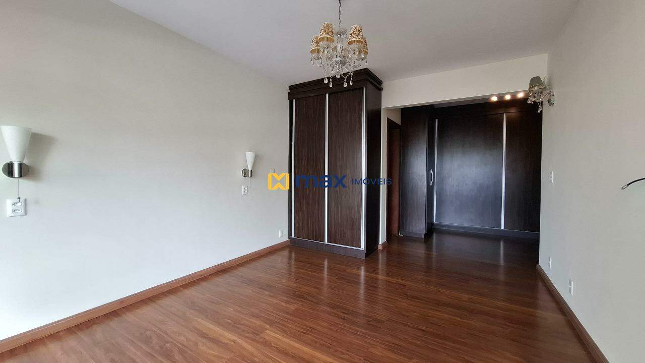 Apartamento à venda no Centro: Suíte 2