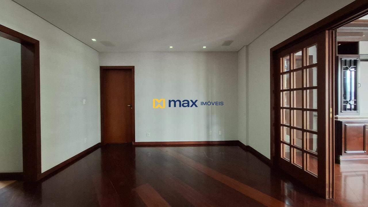 Apartamento à venda no Centro: Sala de estar