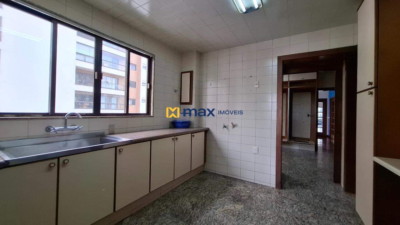 Apartamento à venda no Centro: Lavanderia