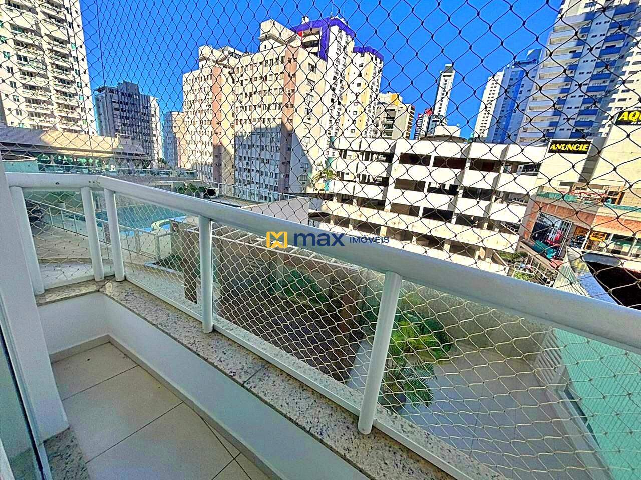 Apartamento à venda no Centro: sacada demi-suíte 2
