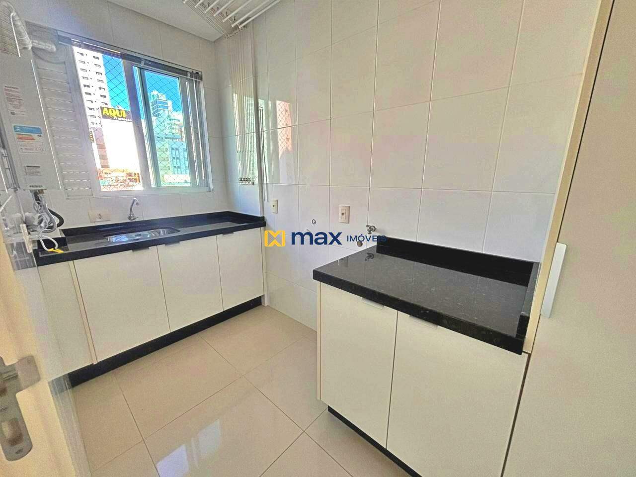 Apartamento à venda no Centro: área de serviço