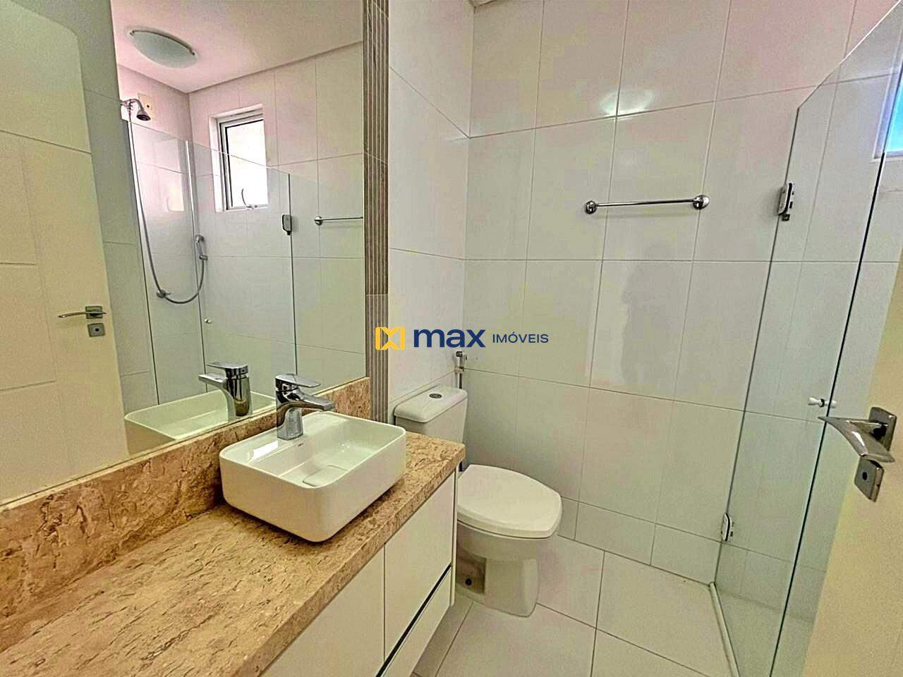 Apartamento à venda no Centro: banheiro suíte