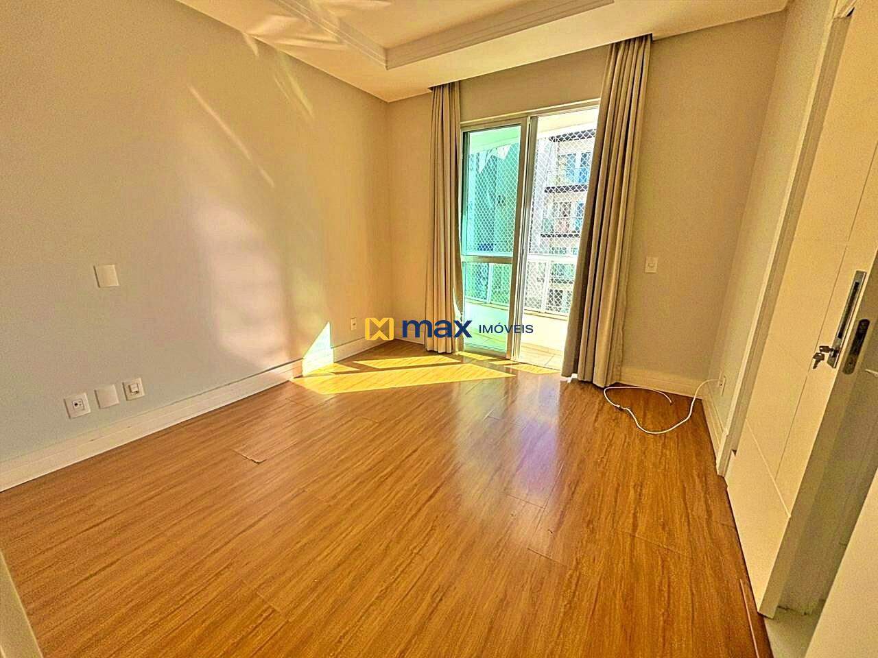 Apartamento à venda no Centro: demi-suíte 