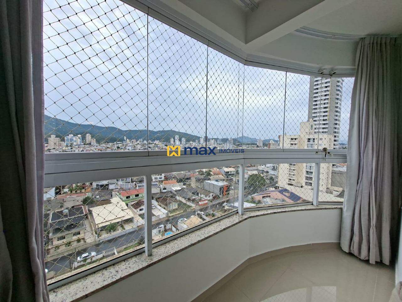 Apartamento para aluguel no São Judas: Sacada com churrasqueira