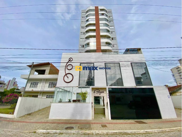 Apartamento para aluguel no São Judas: Empreendimento