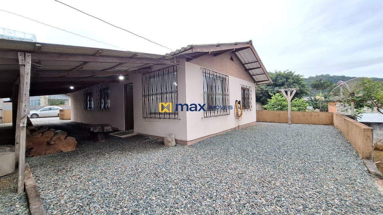 Casa à venda no Espinheiros: Área externa