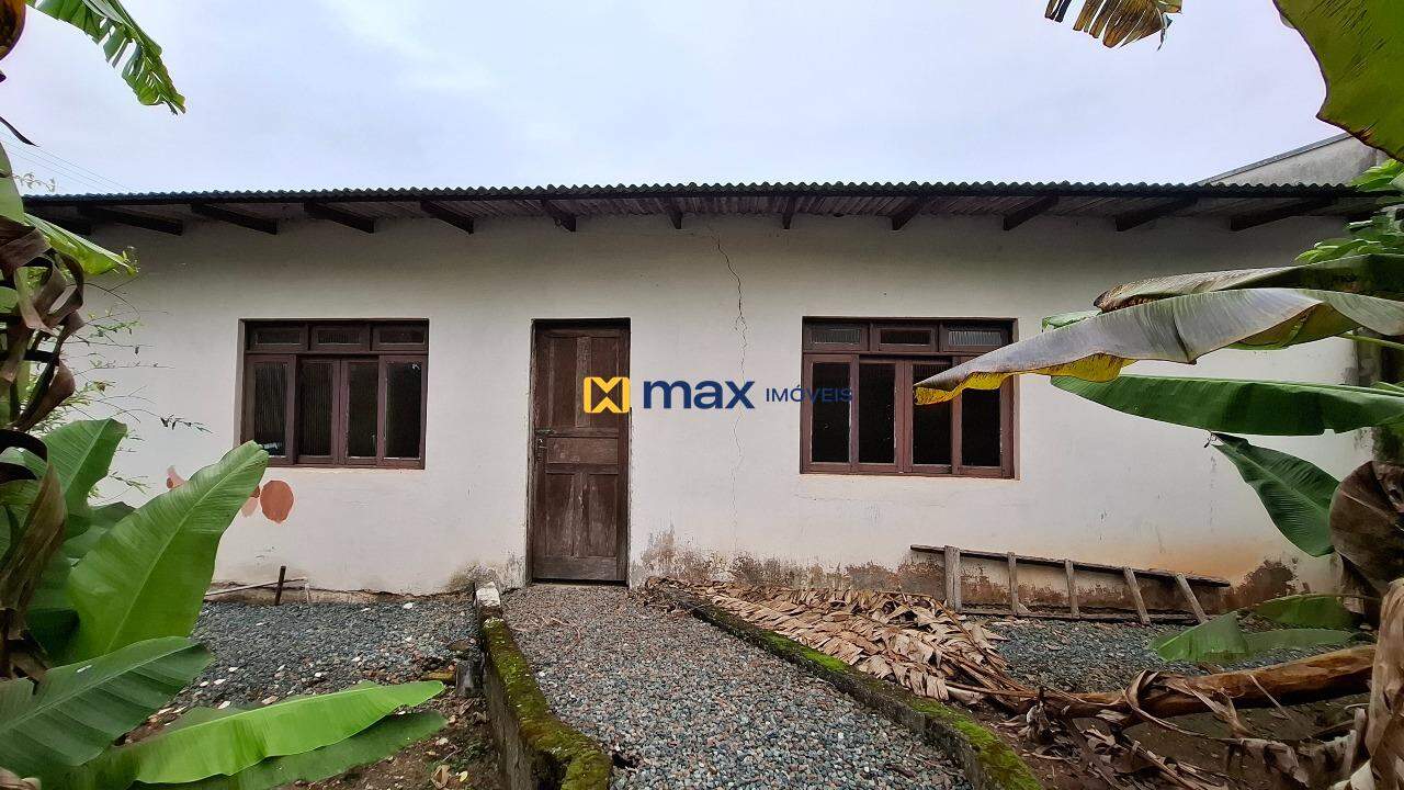Casa à venda no Espinheiros: Área externa
