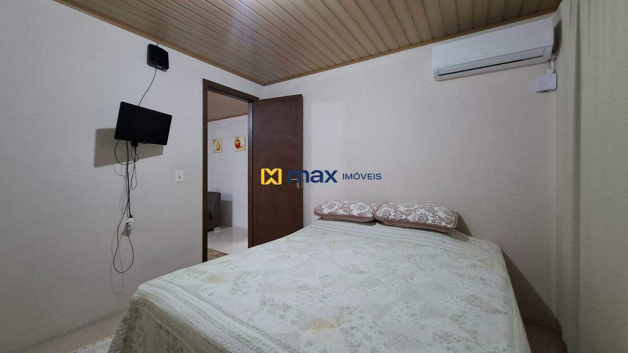 Casa à venda no Espinheiros: Dormitório