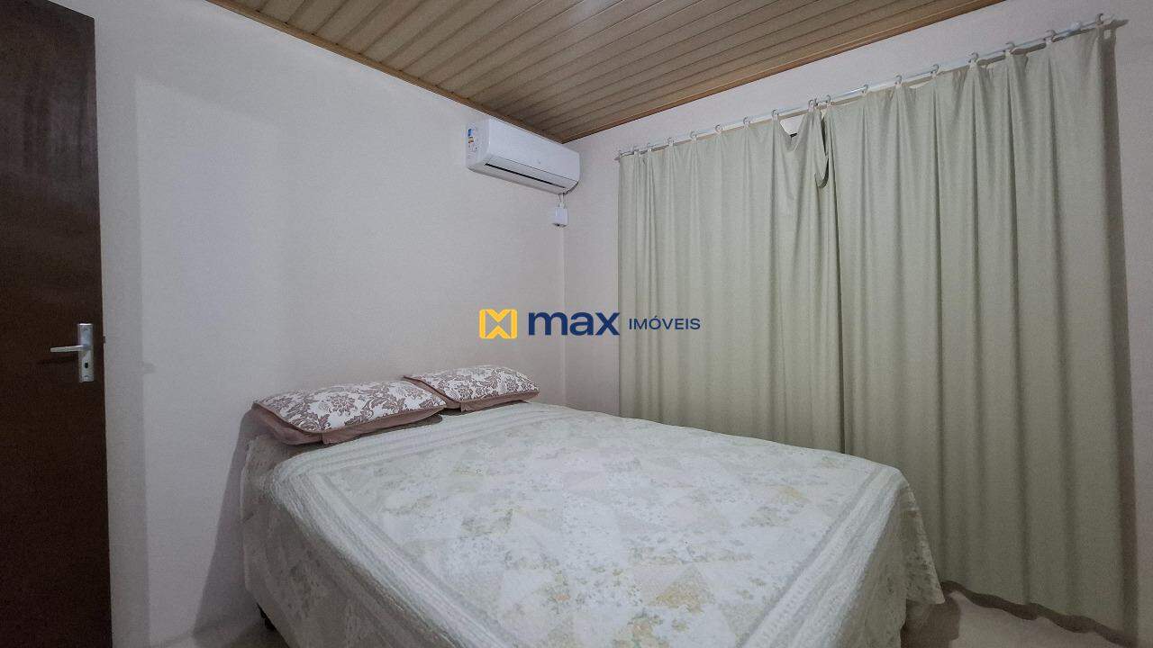 Casa à venda no Espinheiros: Dormitório