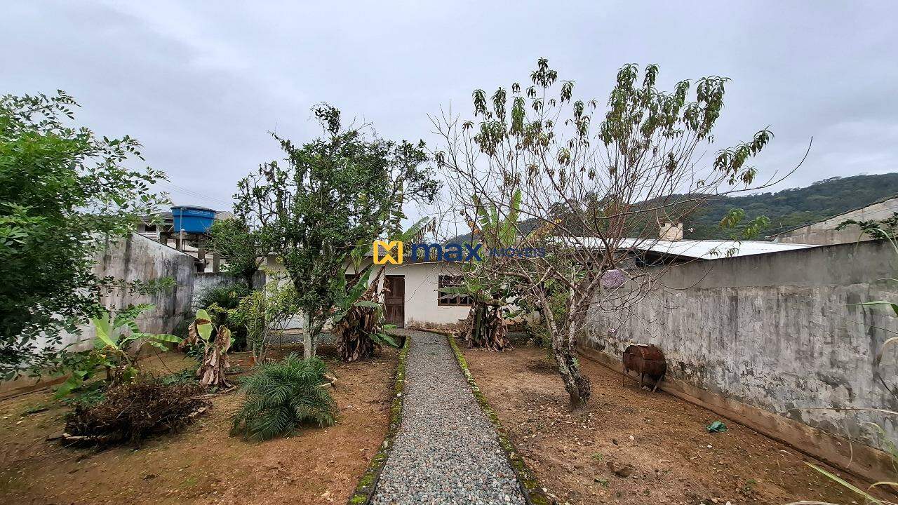 Casa à venda no Espinheiros: Área externa