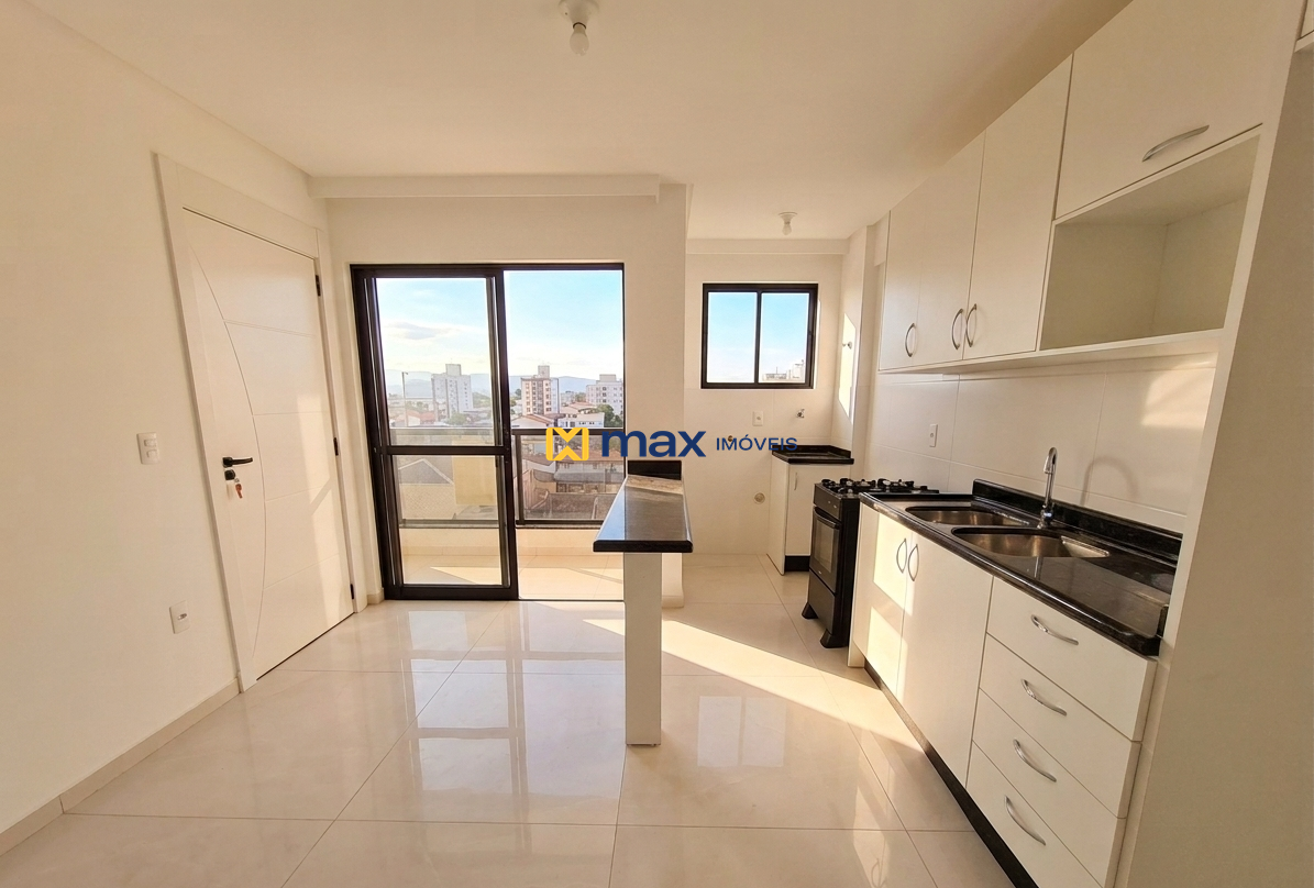 Apartamento à venda no Lídia Duarte: sala/cozinha