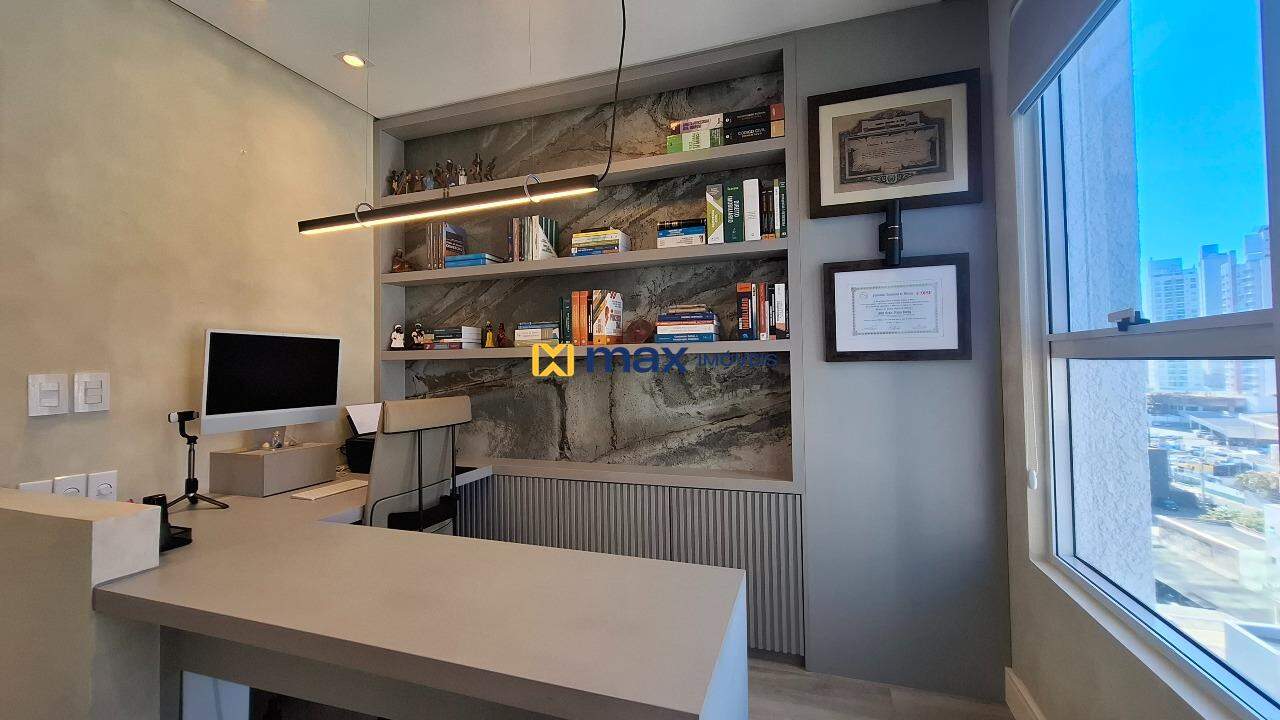 Sala à venda no Centro: Sala