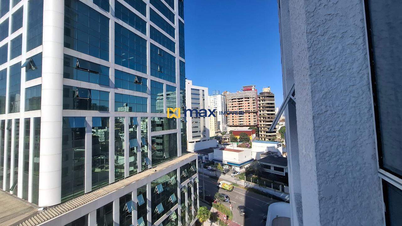 Sala à venda no Centro: Vista