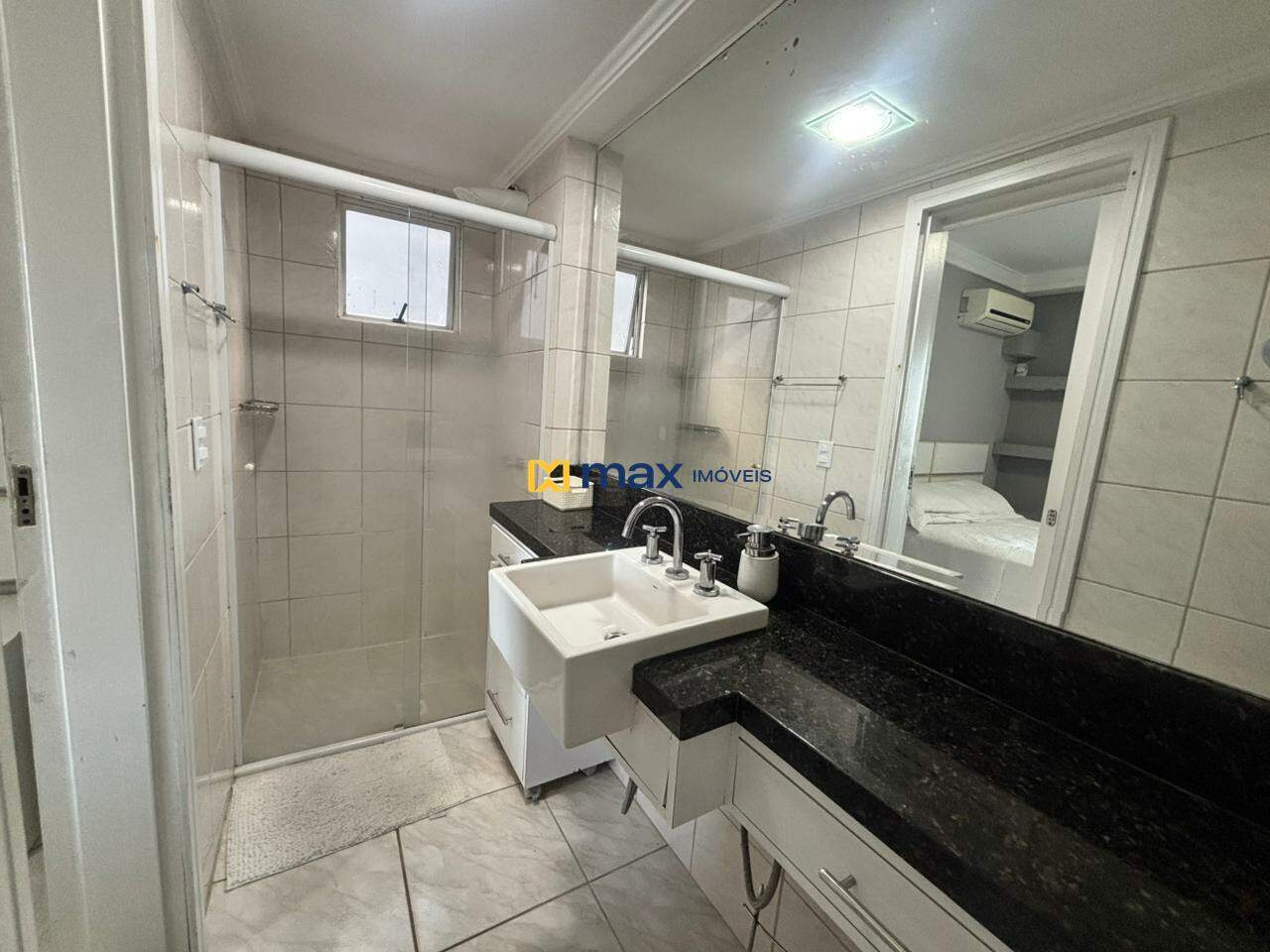 Apartamento para aluguel no Centro: banheiro suíte